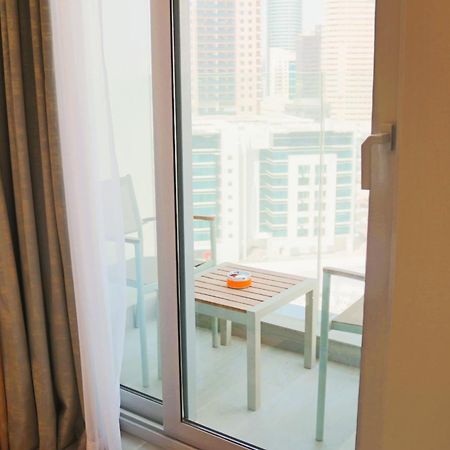 Casa Royale Vacation Home - Dubai Marina Extérieur photo