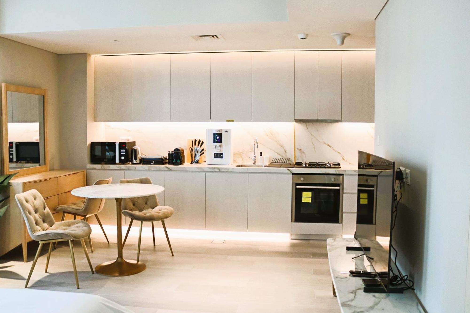 Casa Royale Vacation Home - Dubai Marina Extérieur photo
